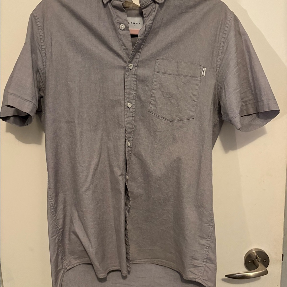 Men's Gray Short Sleeve Button-Up Shirt